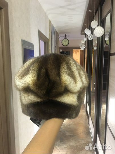 Шапка норковая женская белая