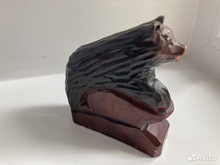 Статуэтка медведьна сколе(дерево)ссср