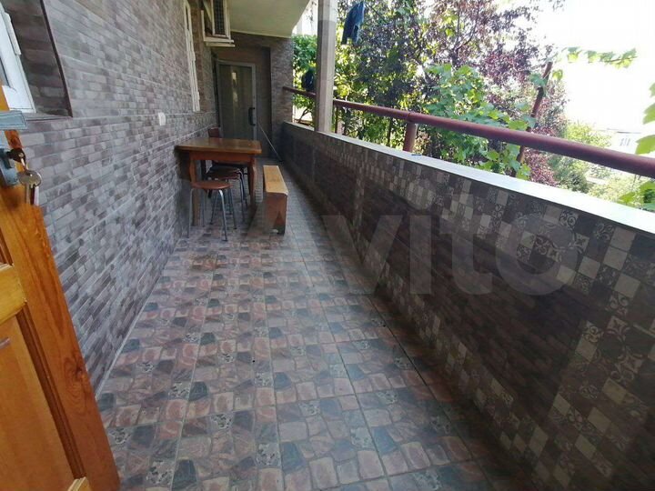 2-к. квартира, 40 м², 1/3 эт.