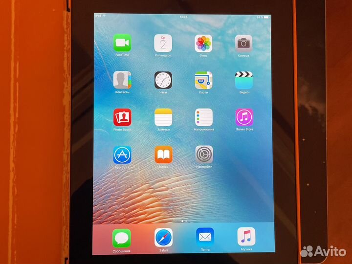 iPad (3 поколение) 32 gb, wi-fi + sim