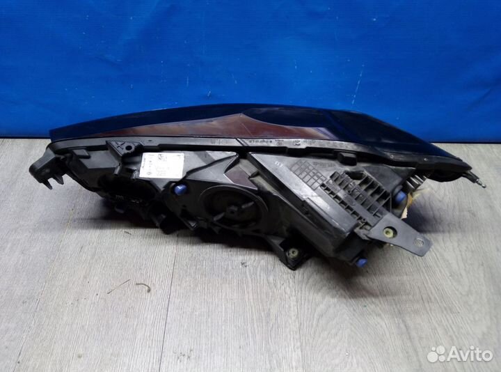 Фара правая Jaguar XE 2015