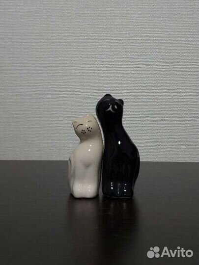 Фарфоровые статуэтки