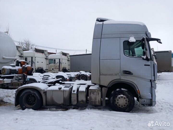 Shacman SX4188YY381, 2023