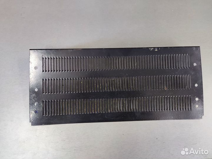 Задняя, нижняя панели для магнитофона 