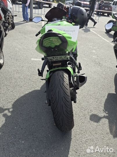 Мотоцикл kawasaki ZX6R