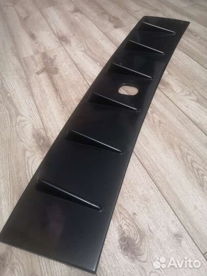 Накладка на крышу авто 107х22