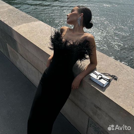 Вечернее платье