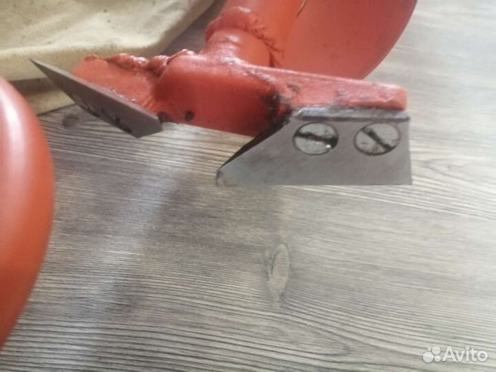 Ледобур для зимней рыбалки