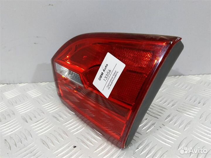 Фонарь крышки правый Volkswagen Jetta 6 5C6945260