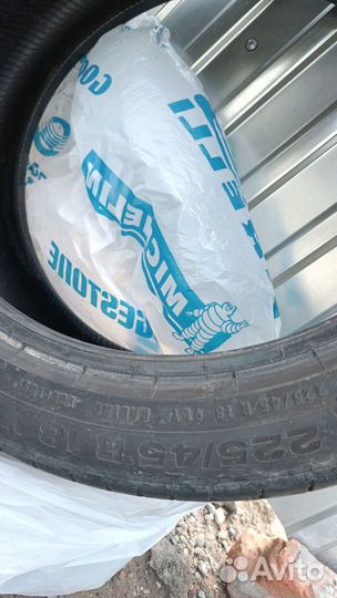 Continental ComfortContact - 5 225/45 R18 и 245/40 R18