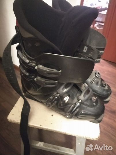 Горнолыжные ботинки
