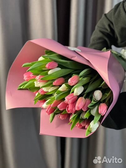 Тюльпаны на 8 марта