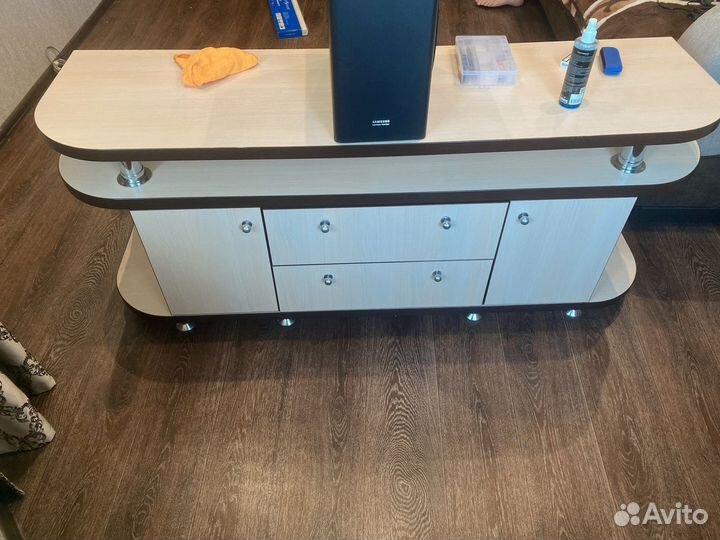 Тумбочка под телевизор