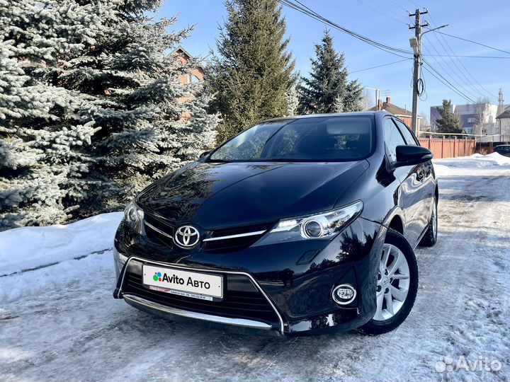 Toyota Auris 1.6 CVT, 2013, 143 900 км