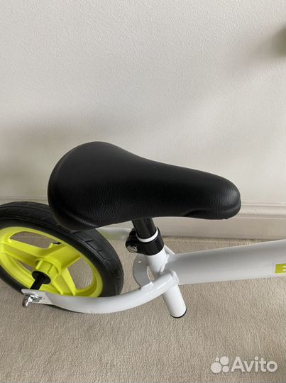 Новый.Беговел bywin RunTide 100