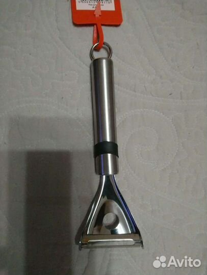 Нож для чистки овощей и фруктов