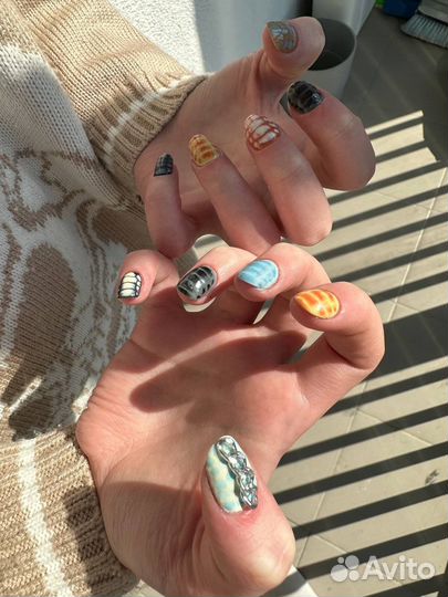 Модель на маникюр и наращивание
