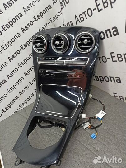 Консоль центральная Mercedes-Benz Glc 253 2.2 D OM