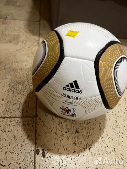 Футбольный мяч