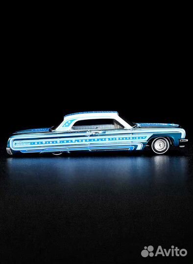 Hot Wheels RLC Exclusive Holiday ’64 Impala