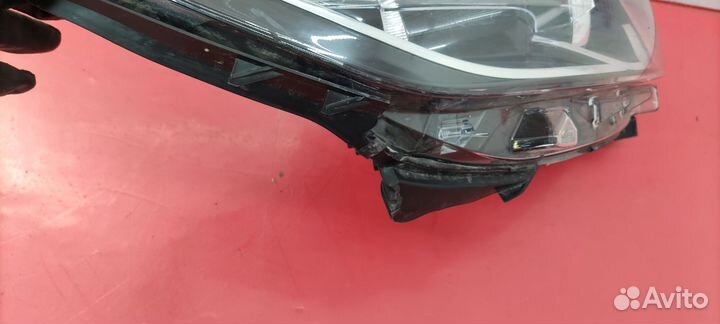 Фара передняя правая Renault Kaptur