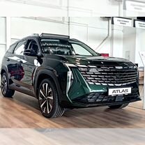 Новый Geely Atlas 2.0 AT, 2024, цена от 3 379 990 руб.