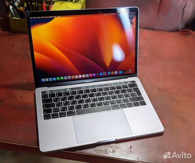 MacBook Pro retina 13 2018 8/256gb space grey