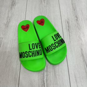 Шлепанцы love moschino