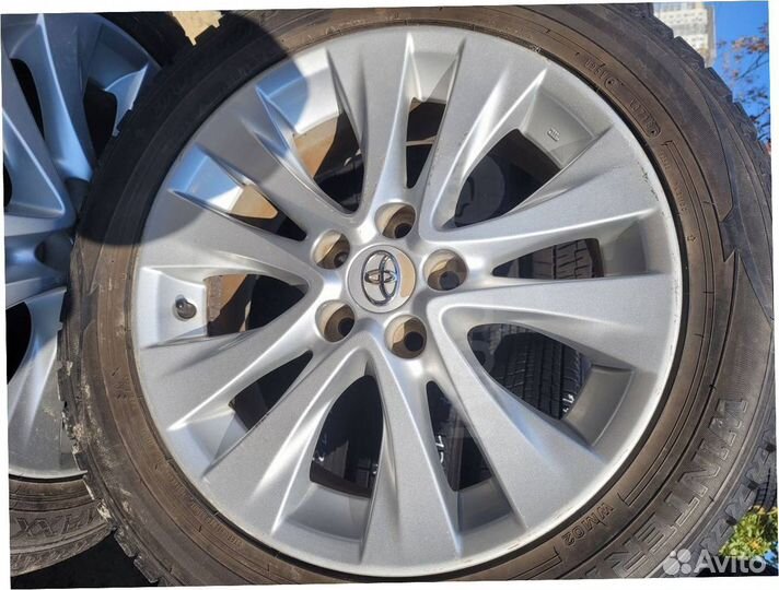Комплект литых дисков Toyota R18 5x114.3 ET45 7.5J