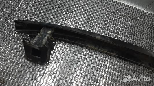 Усилитель бампера передний (кронштейн) volkswagen