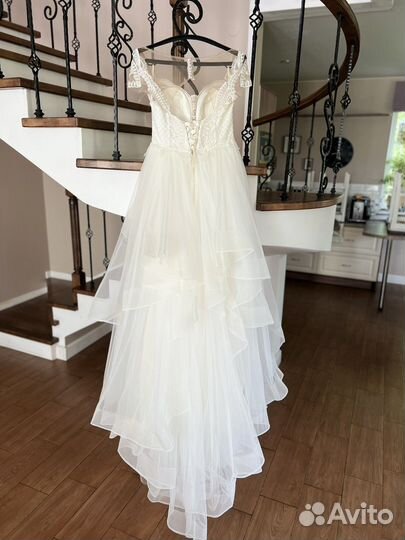 Абсолютно новое свадебное платье с биркой 44-46