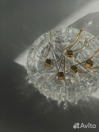 Цепочка с шармом