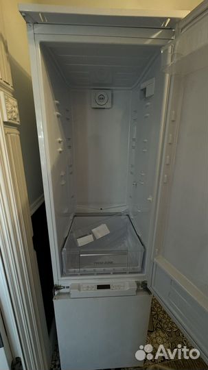 Встраиваемый холодильник hotpoint ariston air