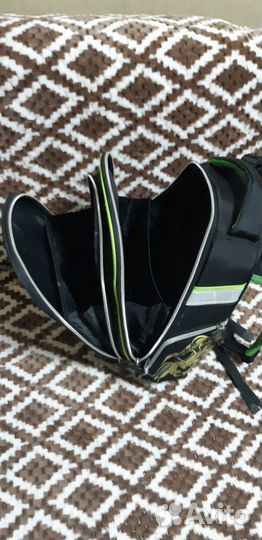 Рюкзак школьный