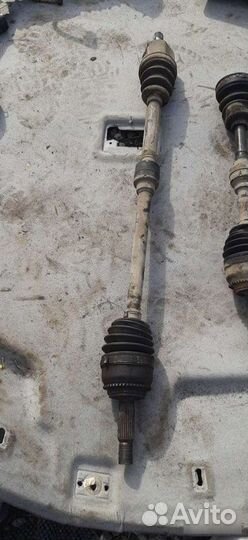 Привод передний Mitsubishi Dion 1 минивен 4G63 2.0