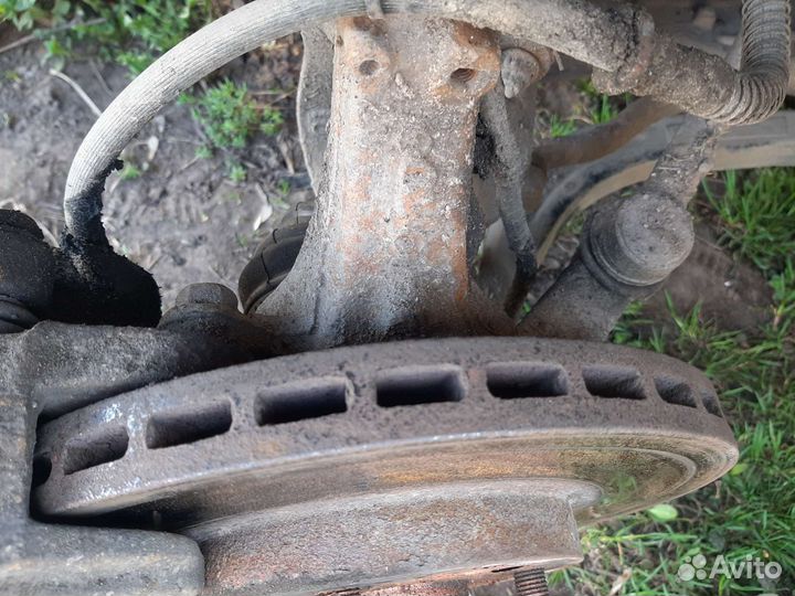 Диск передний тормозной Mitsubishi Galant 8