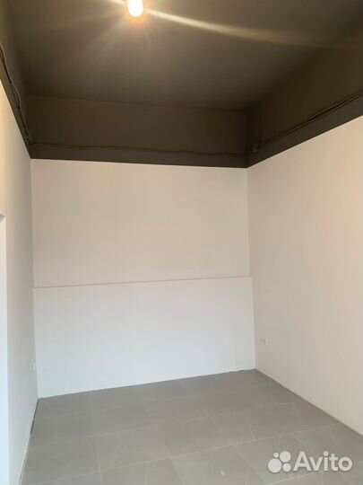 Покраска стен и потолков.Безводушная окраска