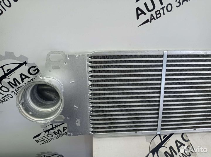 Радиатор интеркулера VW Transporter T5 1.9-2.5 TD