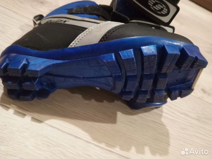 Лыжные ботинки