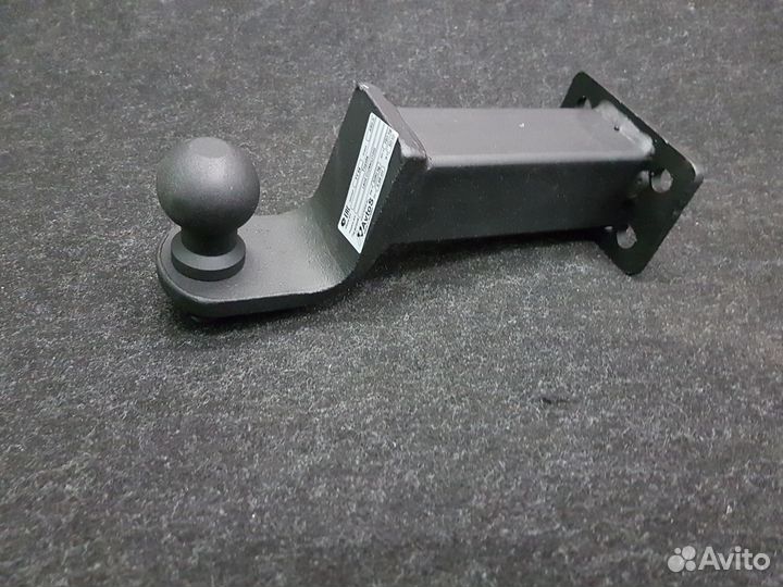 Фаркоп для Тайота Land Cruiser 100