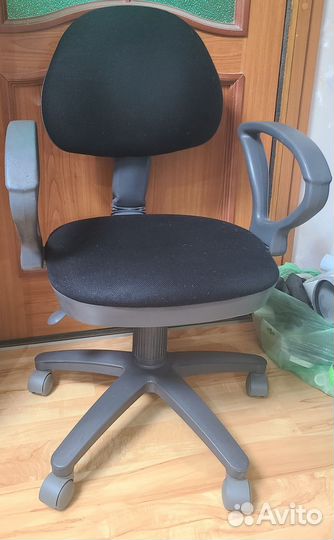Компьютерное кресло