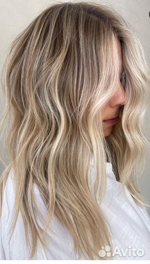 Фея блонда с волшебной палочкой