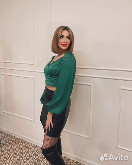 Продавец, Администратор, Мастер Бровист, Визажист