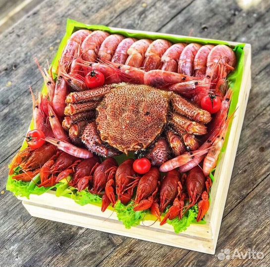 Раки живые и вареные, букет из раков