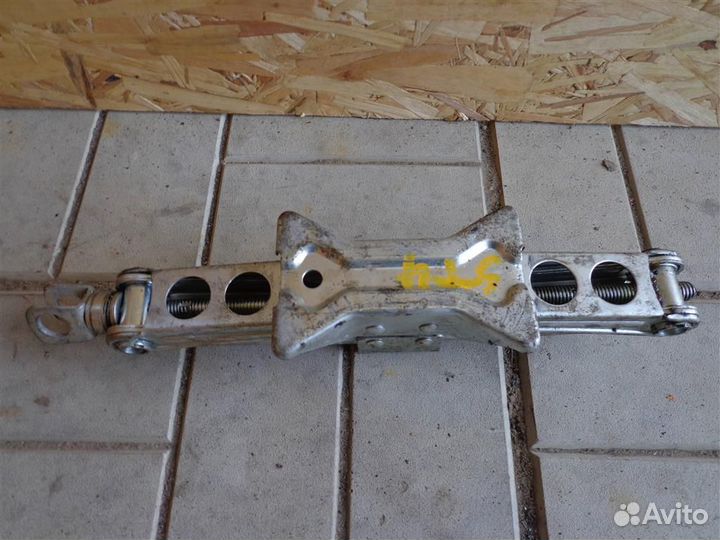 Домкрат VW Passat CC