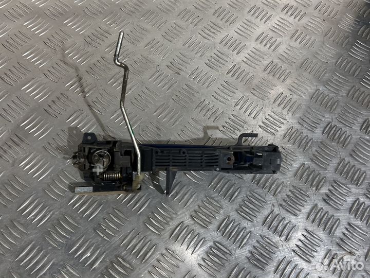 Ручка двери передний правый toyota camry 40