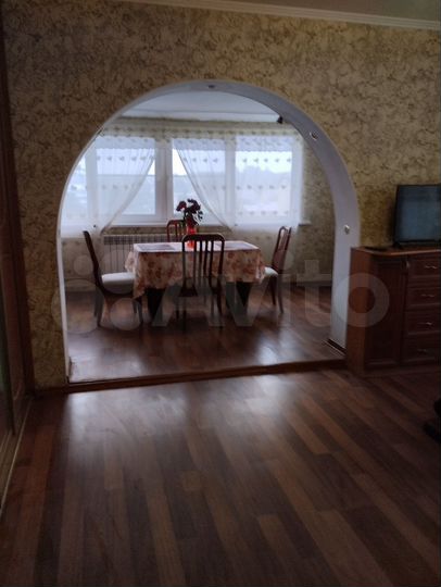 2-к. квартира, 65 м², 2/3 эт.