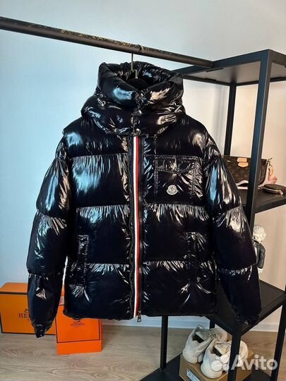 Пуховик moncler глянцевый