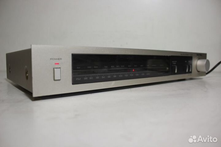 Rotel RT-820 Стерео Тюнер
