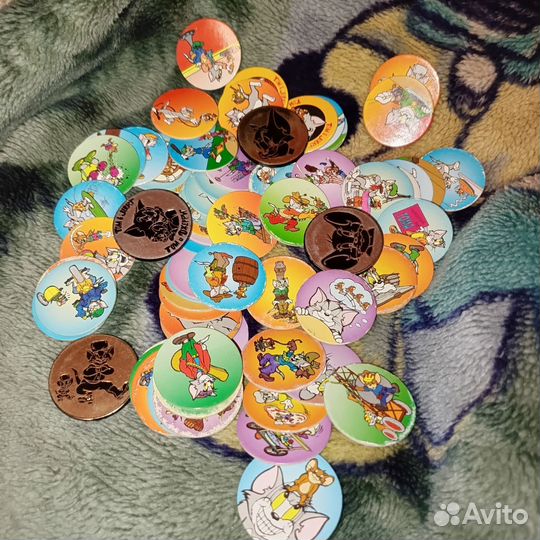 Фишки Том и Джерри 64 разных + биты